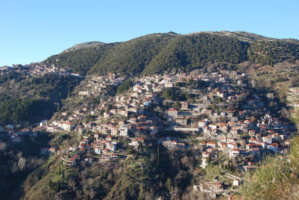 Kentrikon Hotel Lagkadia Esterno foto