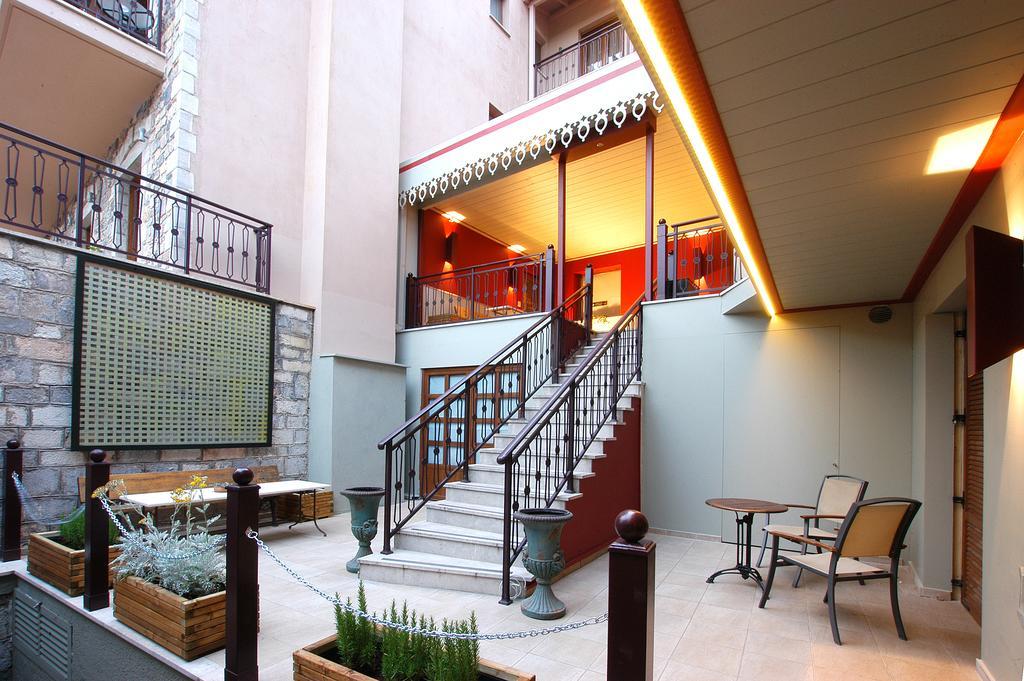 Kentrikon Hotel Lagkadia Esterno foto