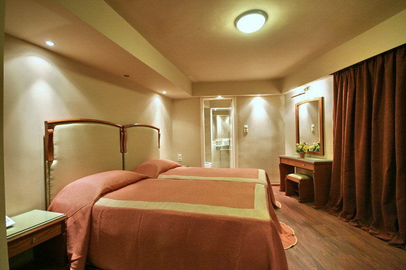 Kentrikon Hotel Lagkadia Esterno foto