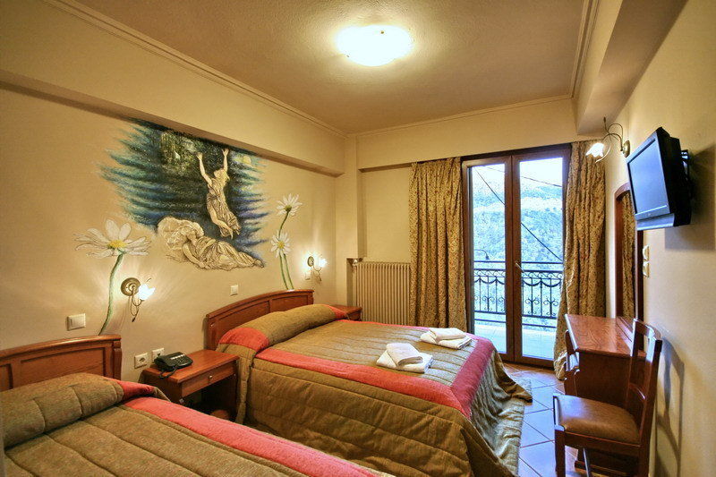 Kentrikon Hotel Lagkadia Esterno foto