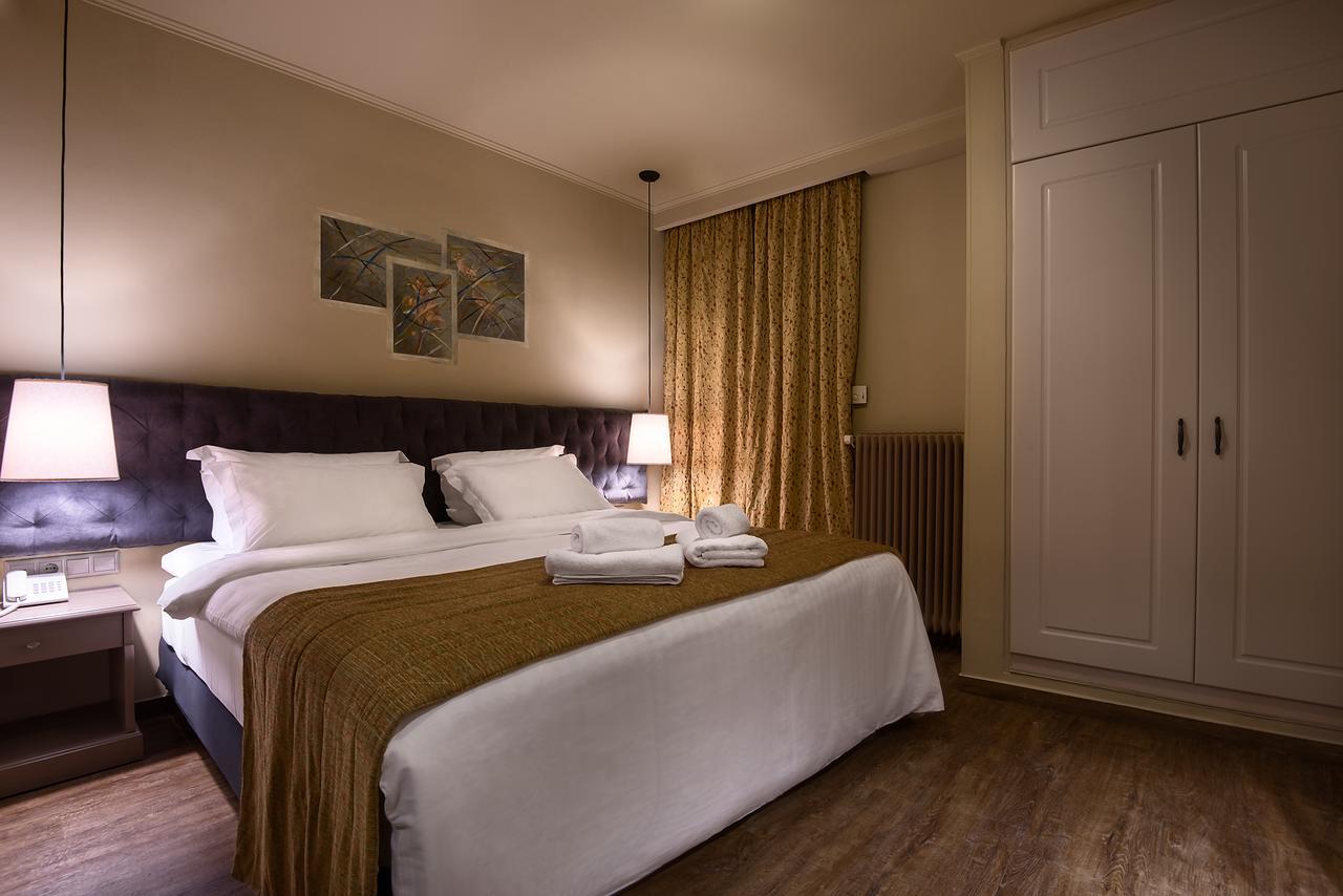 Kentrikon Hotel Lagkadia Esterno foto