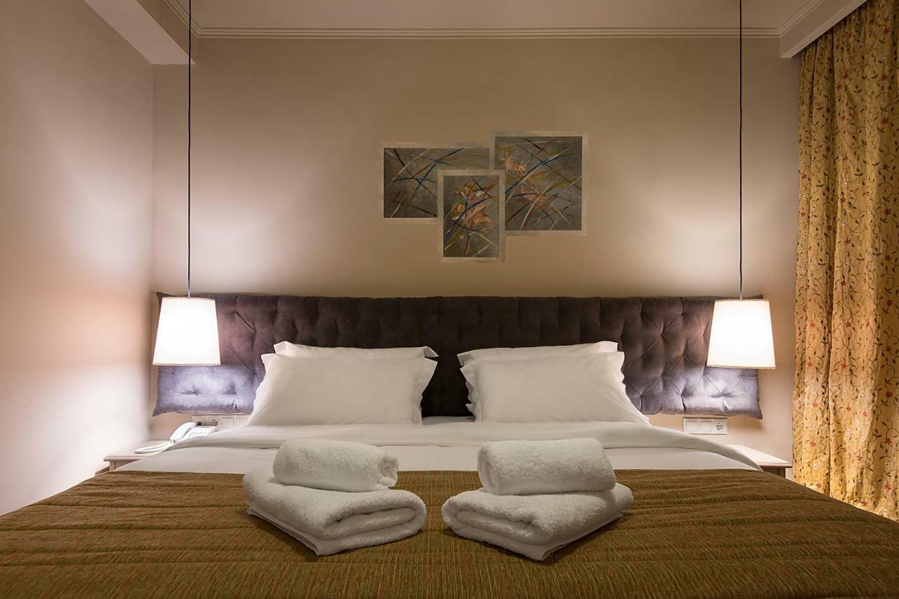 Kentrikon Hotel Lagkadia Esterno foto