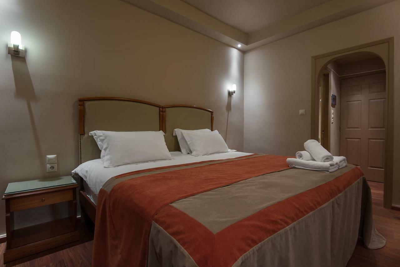 Kentrikon Hotel Lagkadia Esterno foto